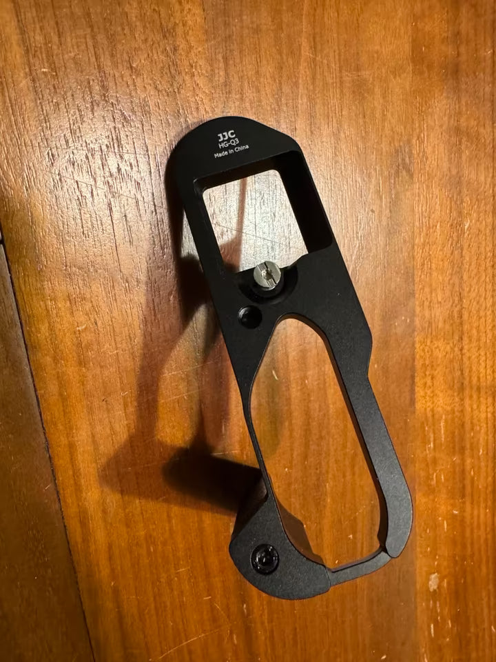 Leica Q3 including original accessories & packaging