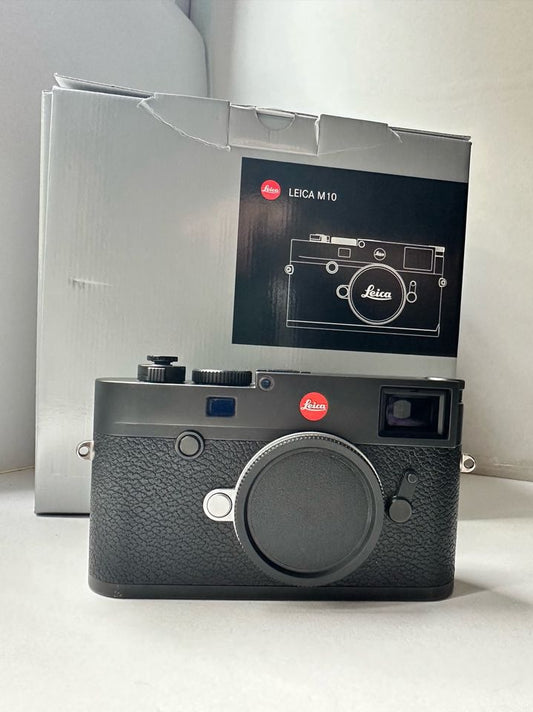 Leica M10 black including original packaging