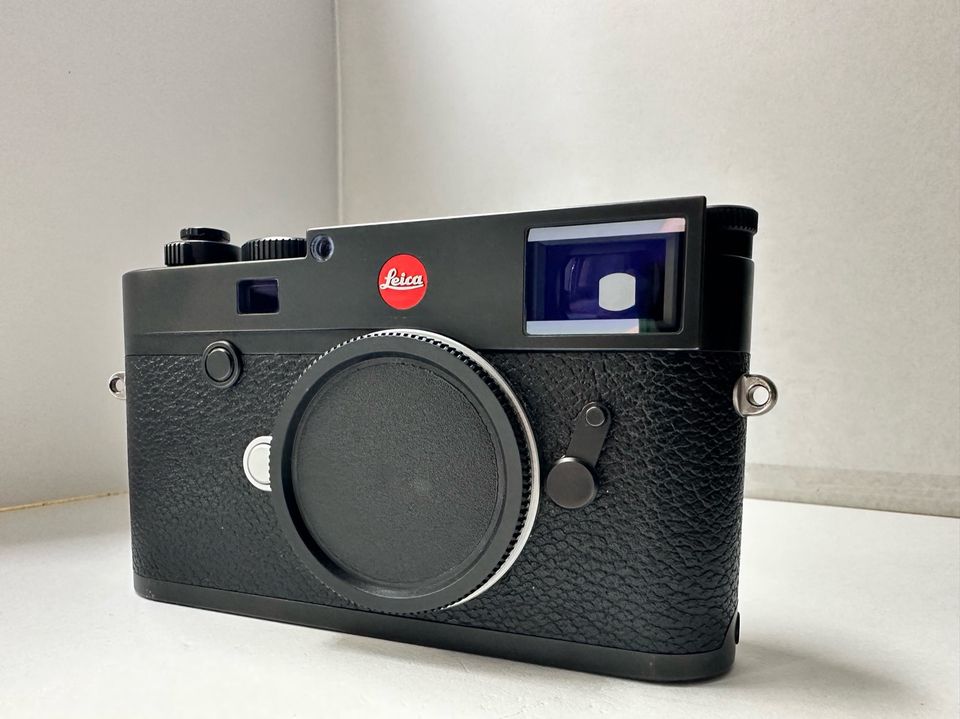 Leica M10 black including original packaging