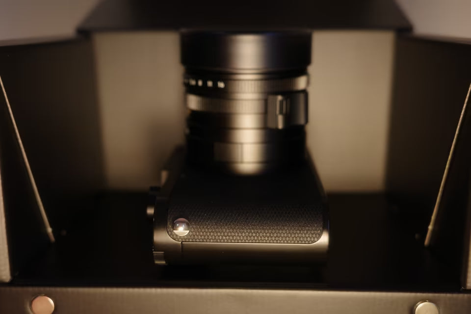 Leica Q3 28mm With accessories