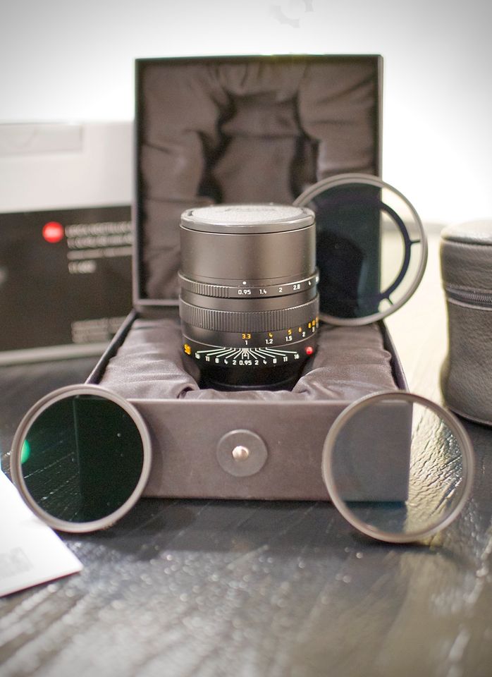 LEICA NOCTILUX -M 1:0.95/50 mm ASPH. Top condition, original packaging