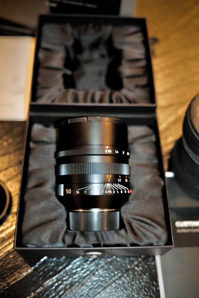 LEICA NOCTILUX -M 1:0.95/50 mm ASPH. Top condition, original packaging