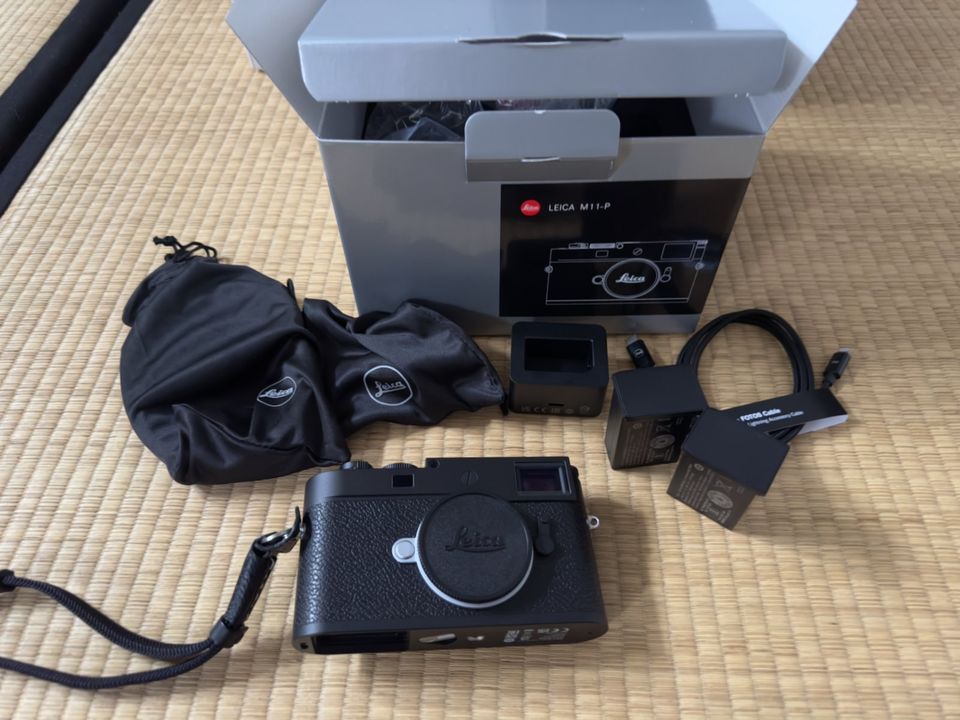 Leica M11-P about 4000 releases, lots of accessories, from February 5th, 2024