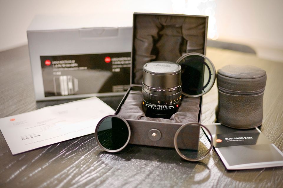 LEICA NOCTILUX -M 1:0.95/50 mm ASPH. Top condition, original packaging
