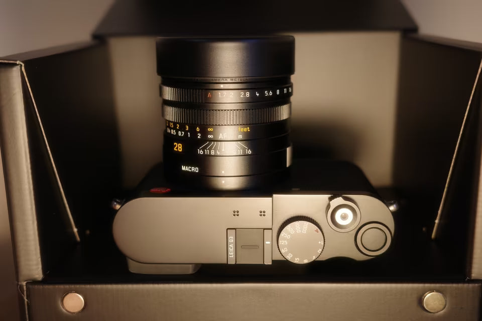 Leica Q3 28mm With accessories